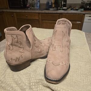 Women’s Blush Cutout Western Ankle Boots with Embroidered Detail